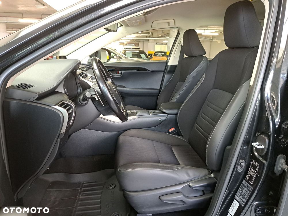 Lexus NX 300h Elegance AWD - 12