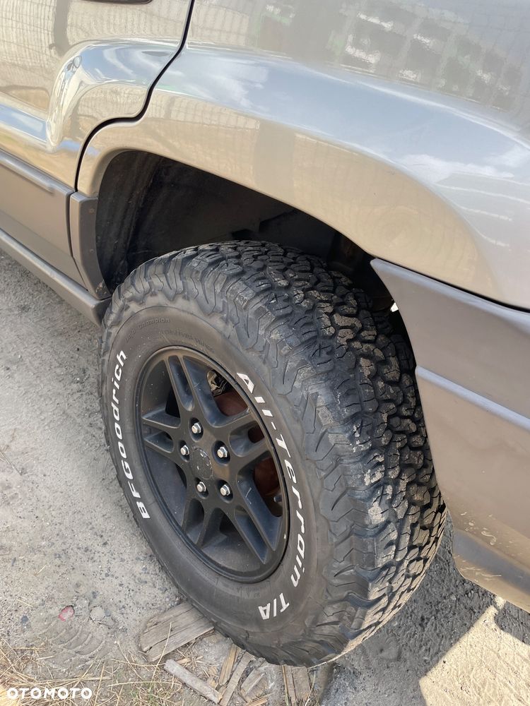 Jeep Grand Cherokee 4.0 Laredo - 11