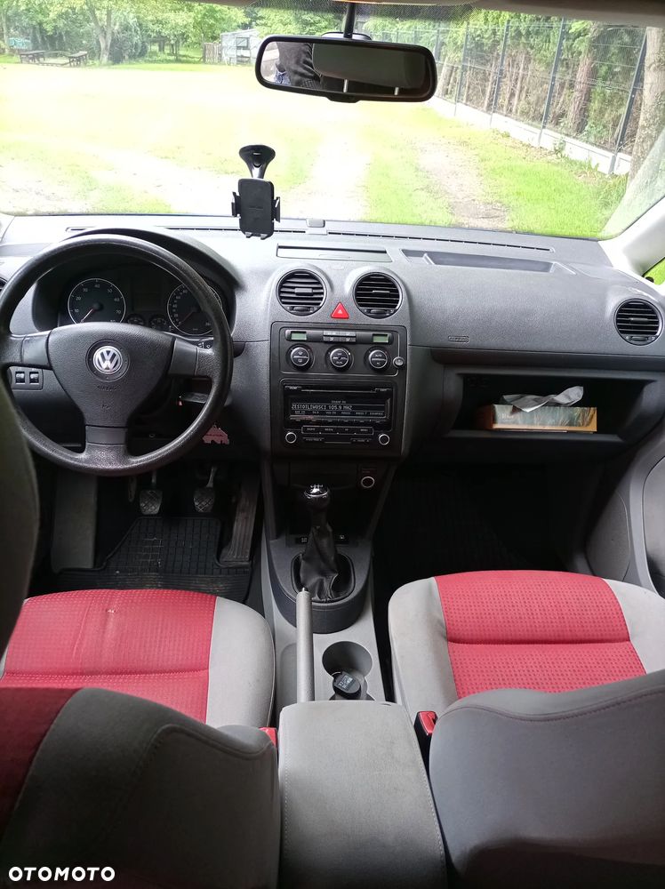 Volkswagen Caddy Life - 11
