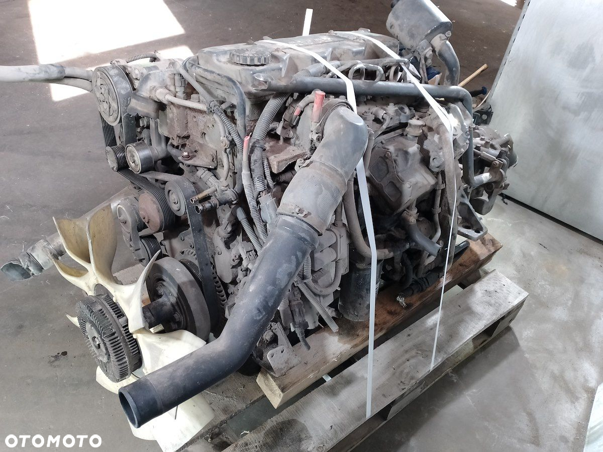SILNIK KOMPLETNY+ SKRZYNIA BIEGÓW DAF 45.180 FR136  6S700T0 4.5 D - 8