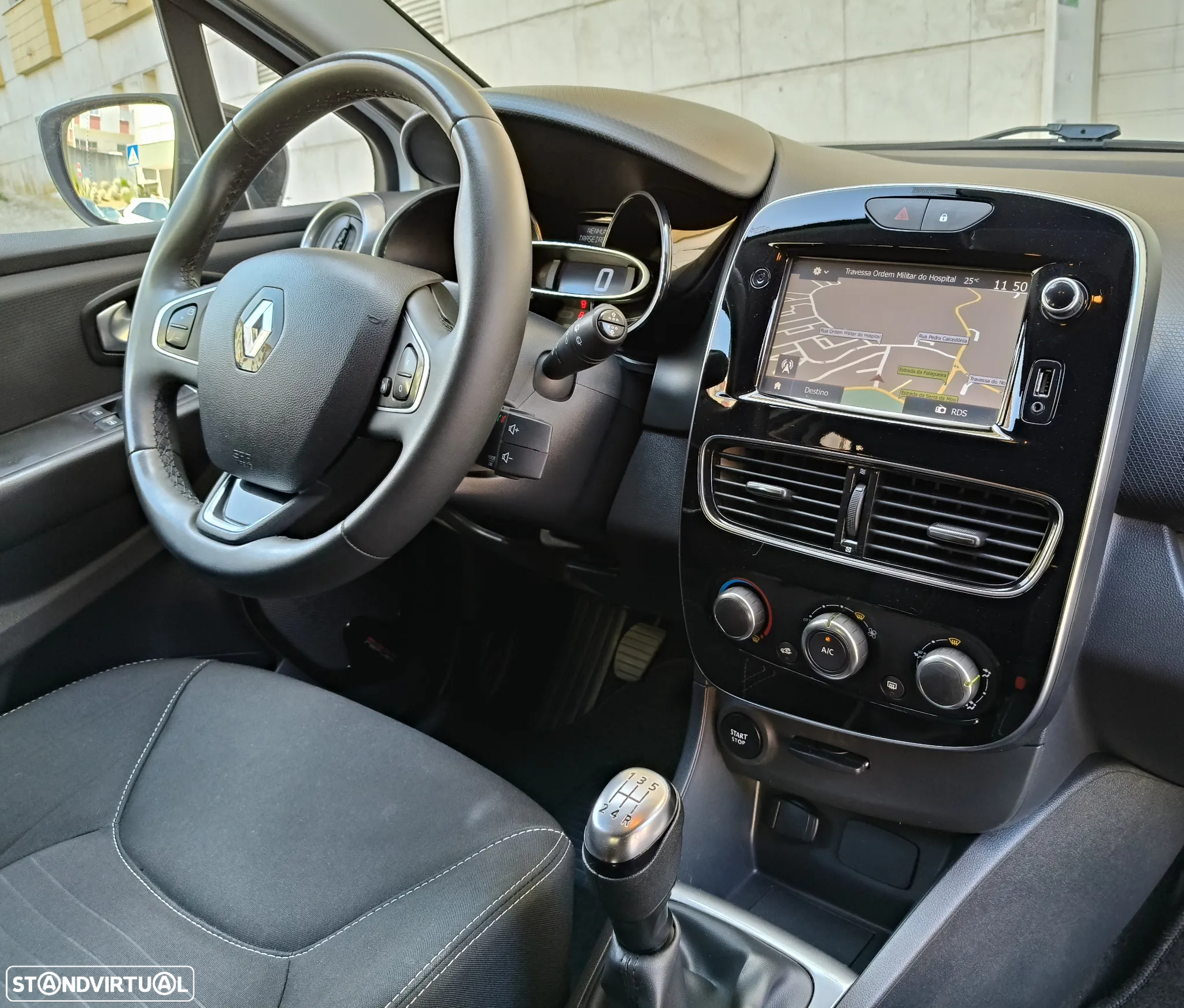 Renault Clio Sport Tourer 1.5 dCi Limited EDition - 17