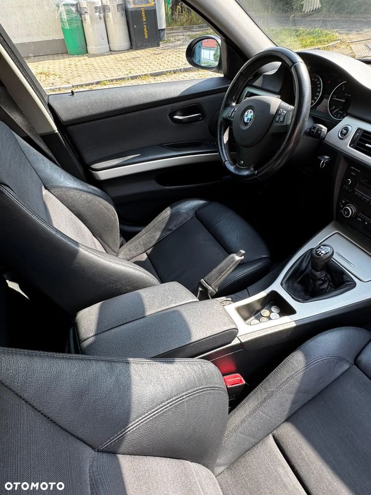 BMW Seria 3 320d - 15
