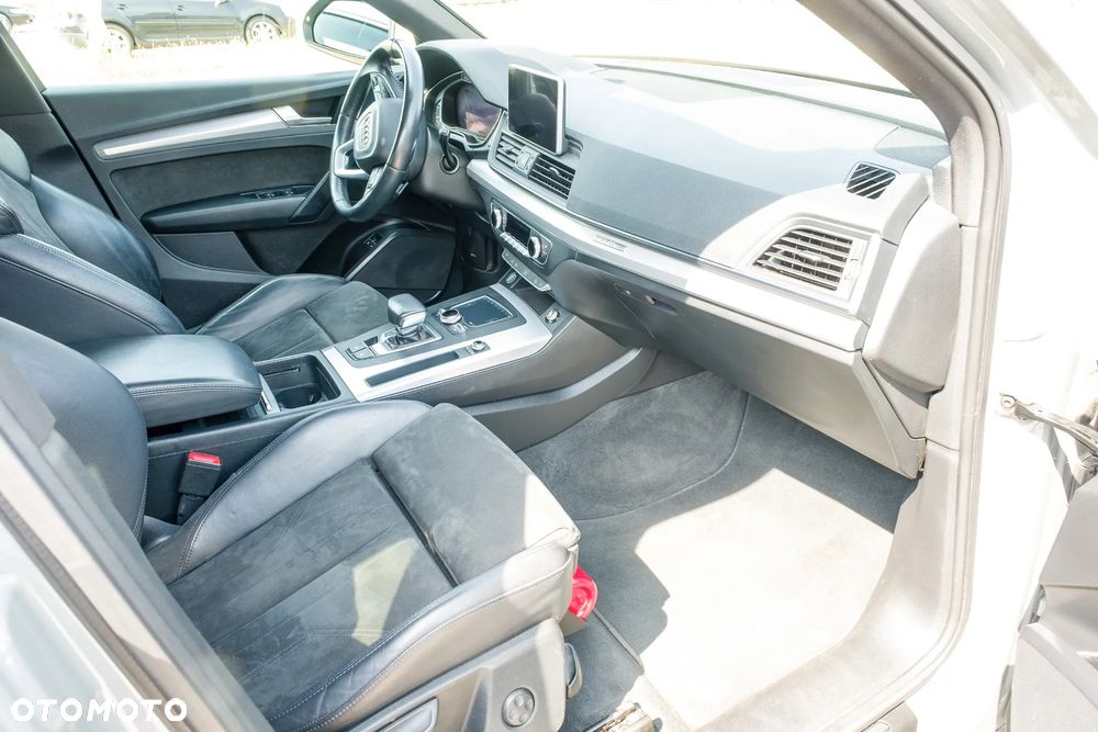 Audi Q5 50 TFSI e Quattro S tronic - 12
