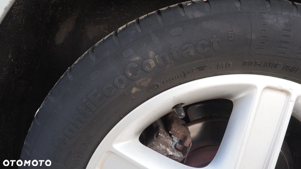 Ford Focus 1.6 16V Trend - 26