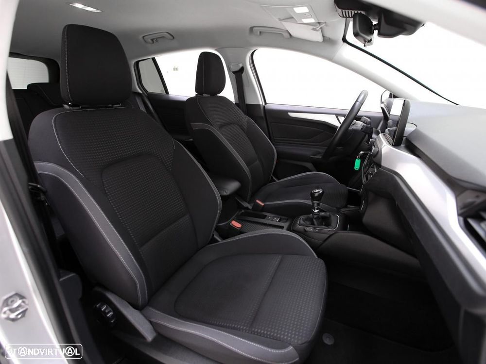 Ford Focus SW 1.5 TDCi EcoBlue Business - 9