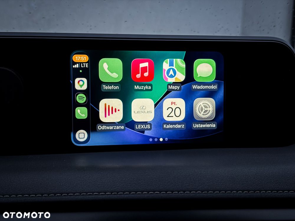 Lexus UX 250h Executive Line - 29