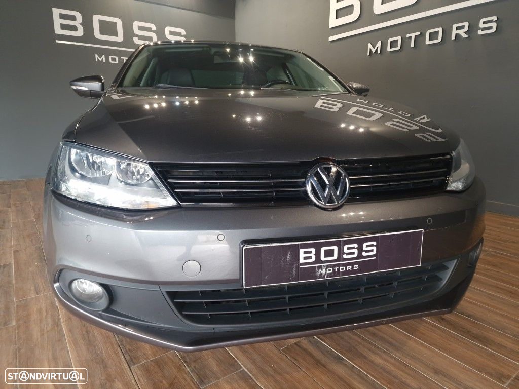 VW Jetta 1.6 TDi Highline - 2