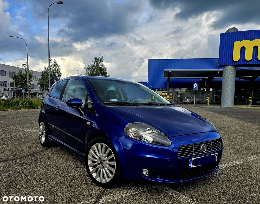Fiat Grande Punto - 4