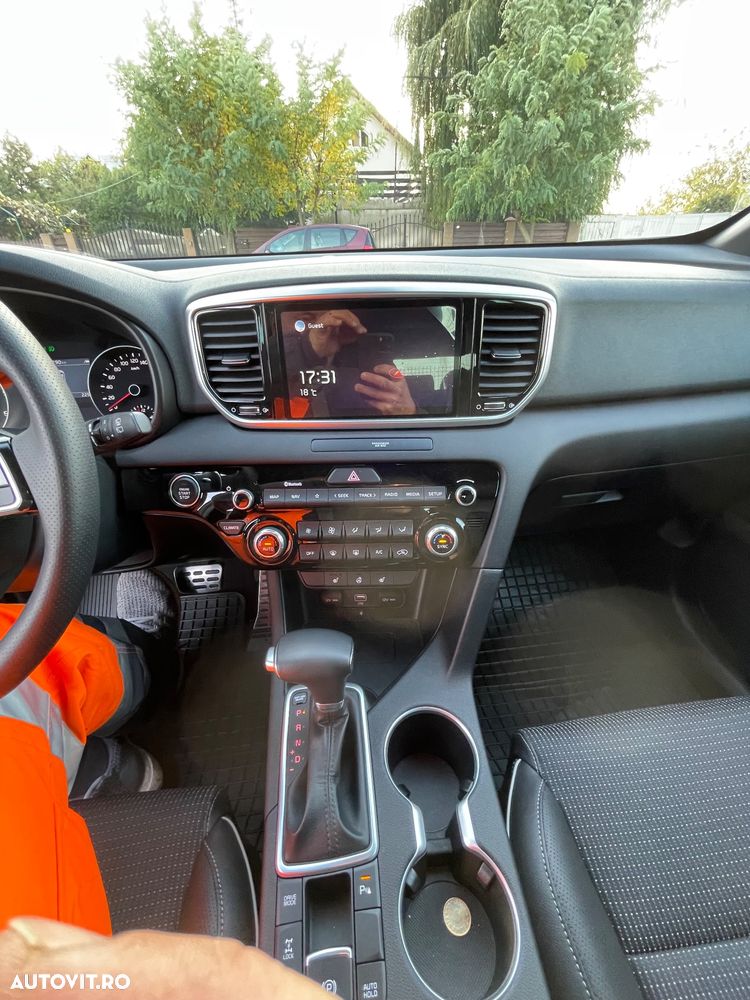 Kia Sportage 1.6 DSL MHEV 7DCT HP 4x4 GT Line - 10