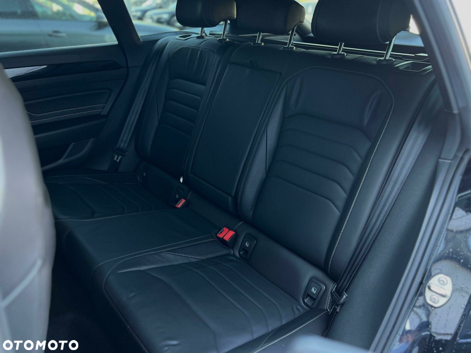 Volkswagen Arteon 2.0 TSI R-Line DSG - 22