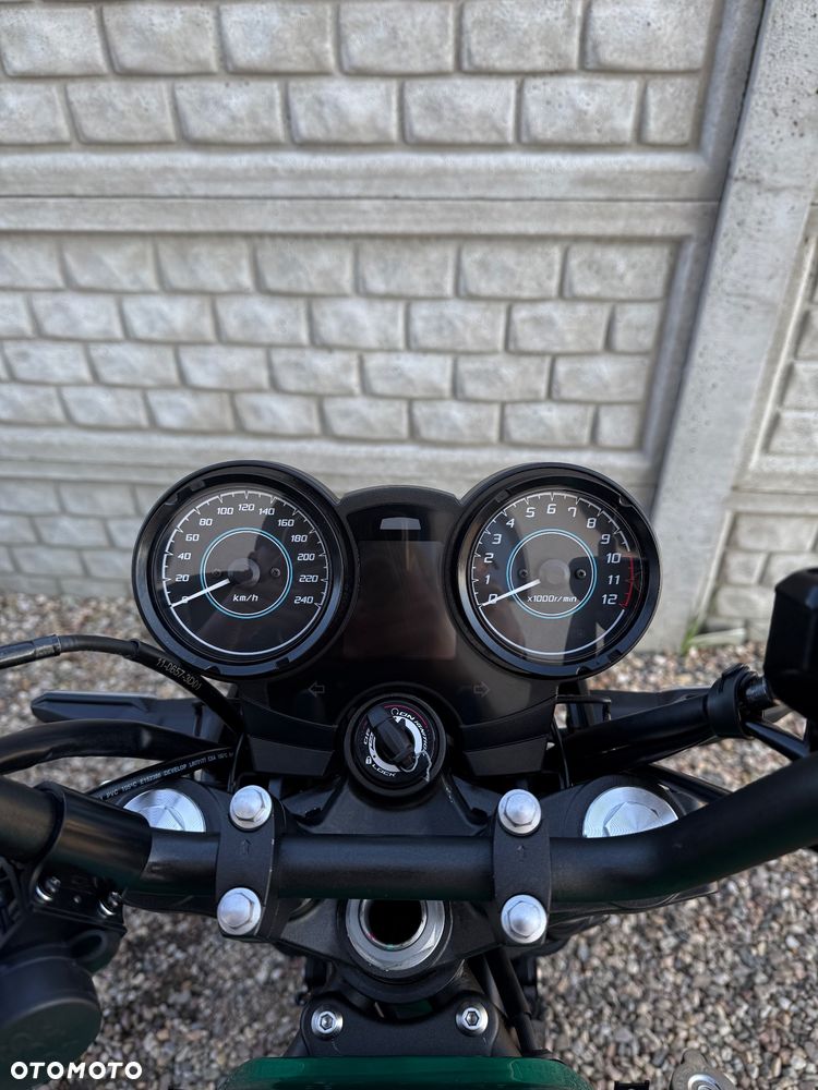 Kawasaki Z 650 RS - 26