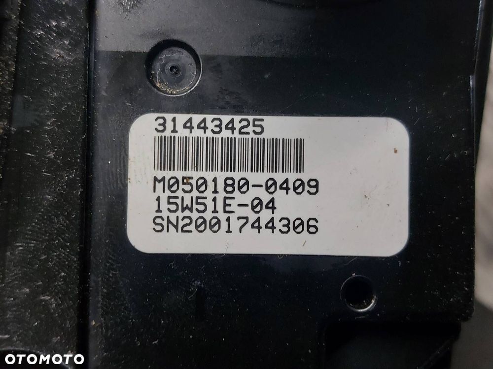 RADIO PANEL RADIA NAWIEWU WYŚWIETLACZ WZMACNIACZ WODOSPAD VOLVO V70 III - 9