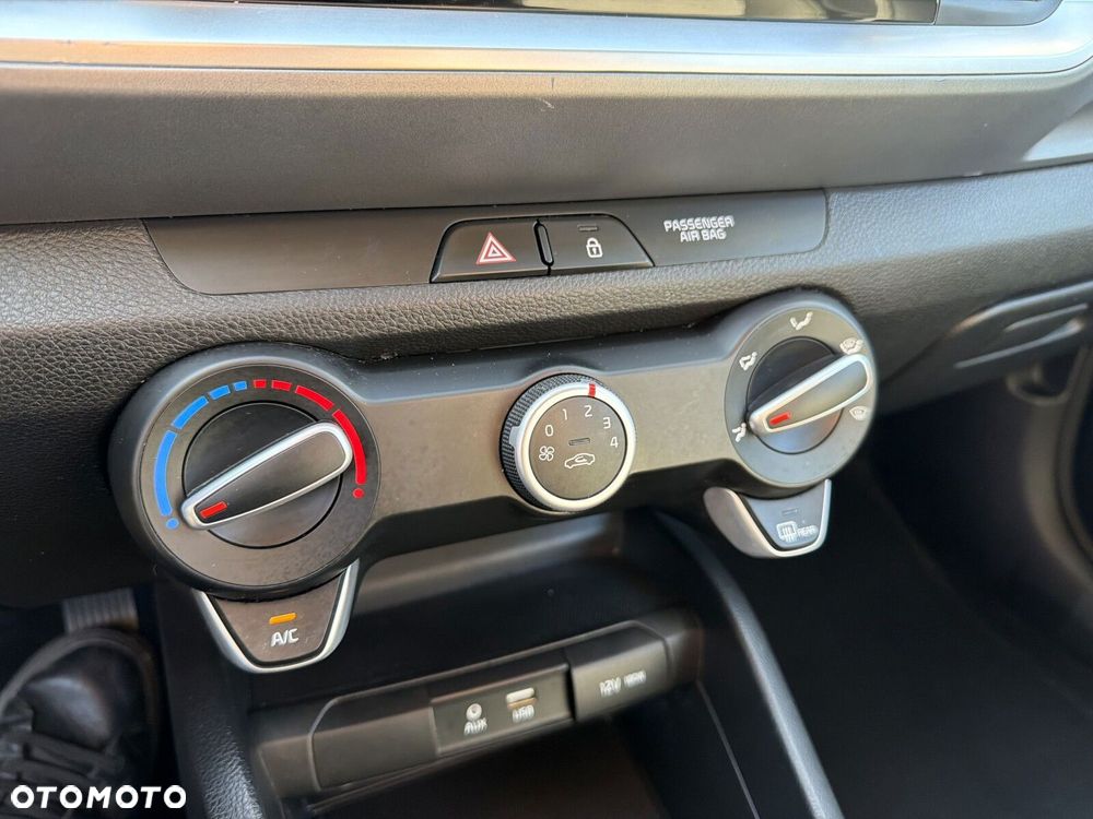 Kia Stonic - 21
