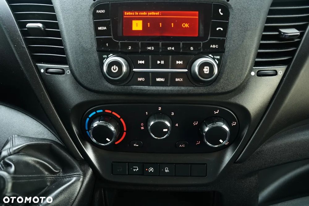 Iveco DAILY 35-140 / KONTENER - 4,3 M / WINDA PALFINGER - 750 KG / SPROWADZONY - 31