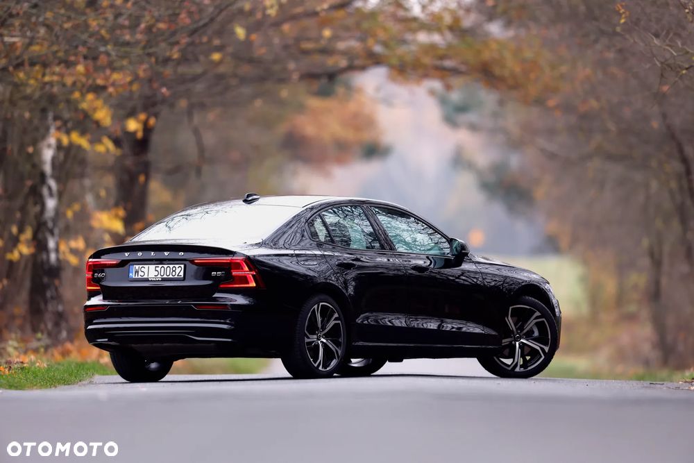 Volvo S60 B5 B AWD Inscription - 4
