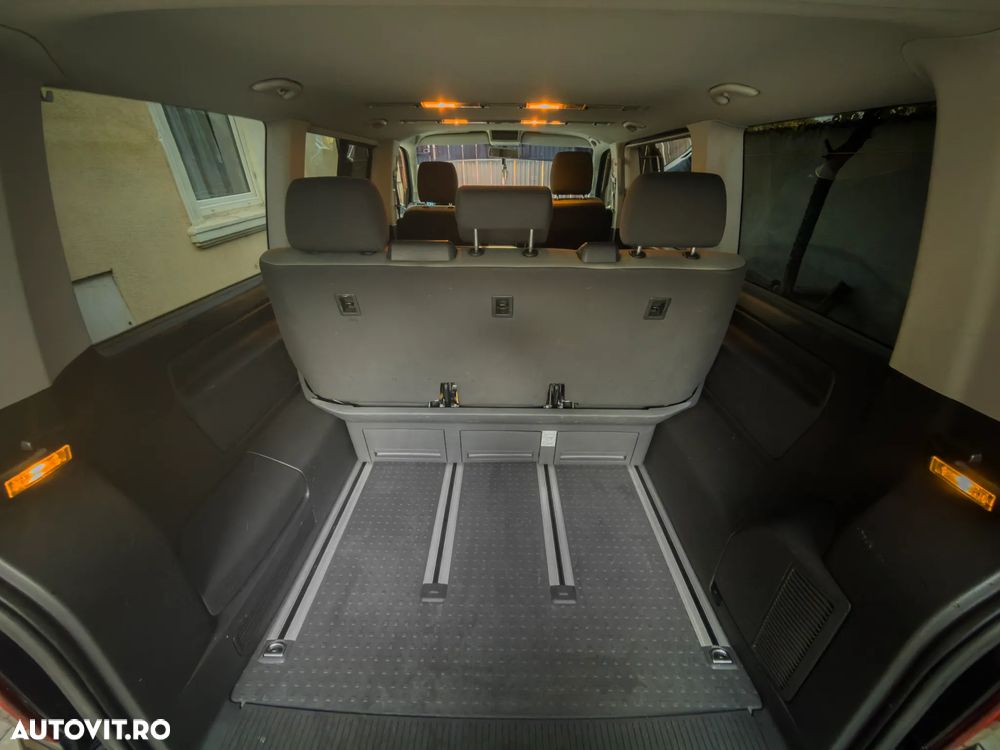 Volkswagen Transporter - 9