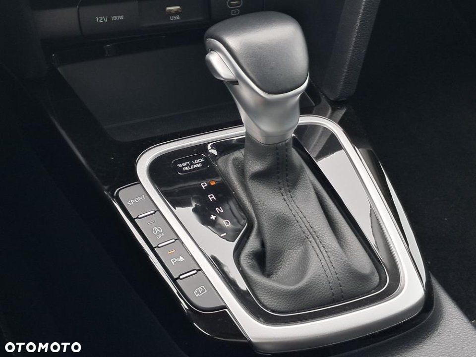 Kia Ceed - 28