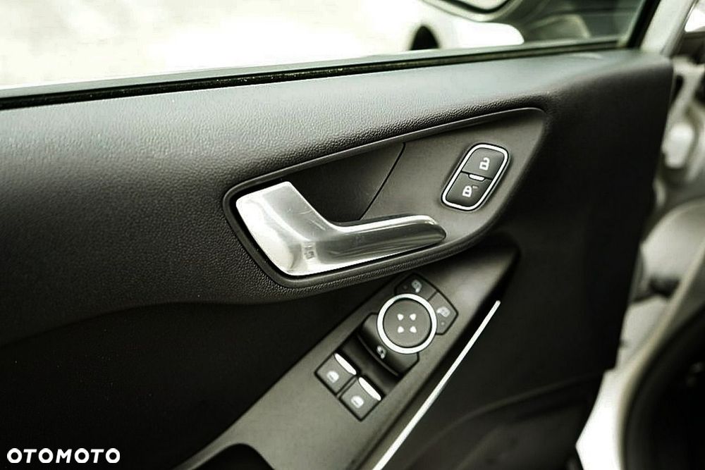 Ford Fiesta - 13