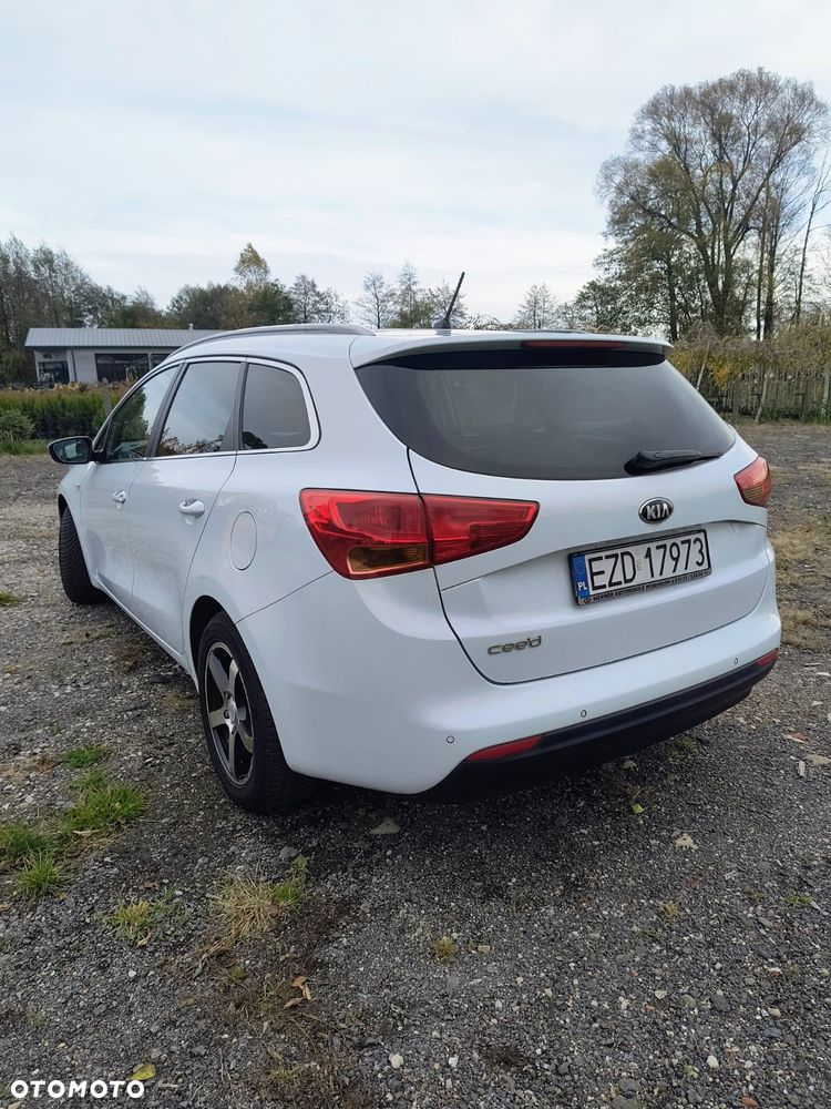 Kia Ceed - 7