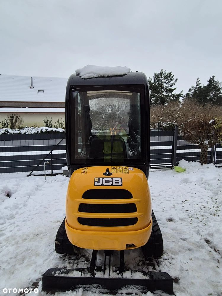 JCB 8018 - 7