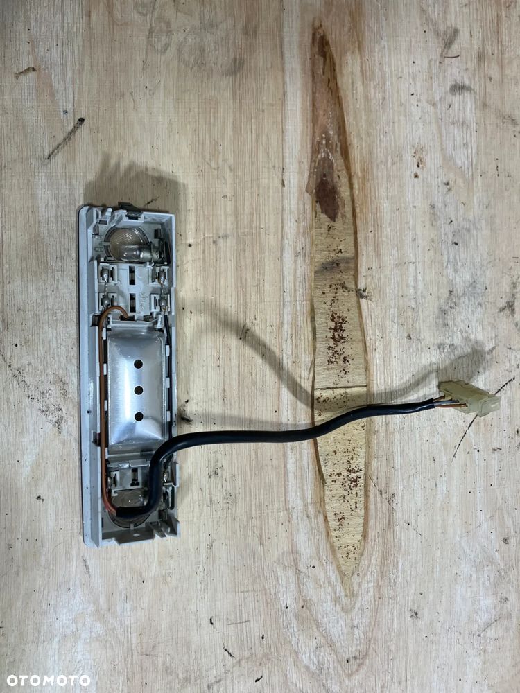 OSŁONA SŁUPKA OSŁONY SŁUPKÓW BMW E34 SEDAN LIFT PODSUFITKA MASKOWNICE PODSUFITKI POSZYCIA LAMPKI JUPITERKI LAMPKA KIEROWCY 1384011 - 13