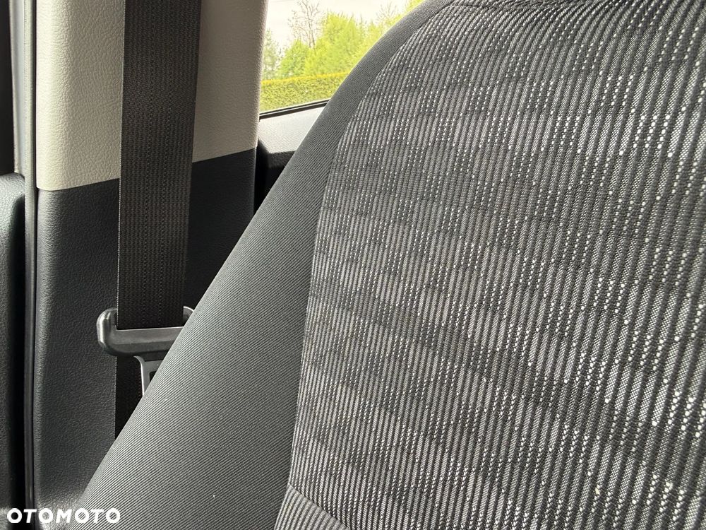 Toyota Yaris 1.33 Active EU6 - 18