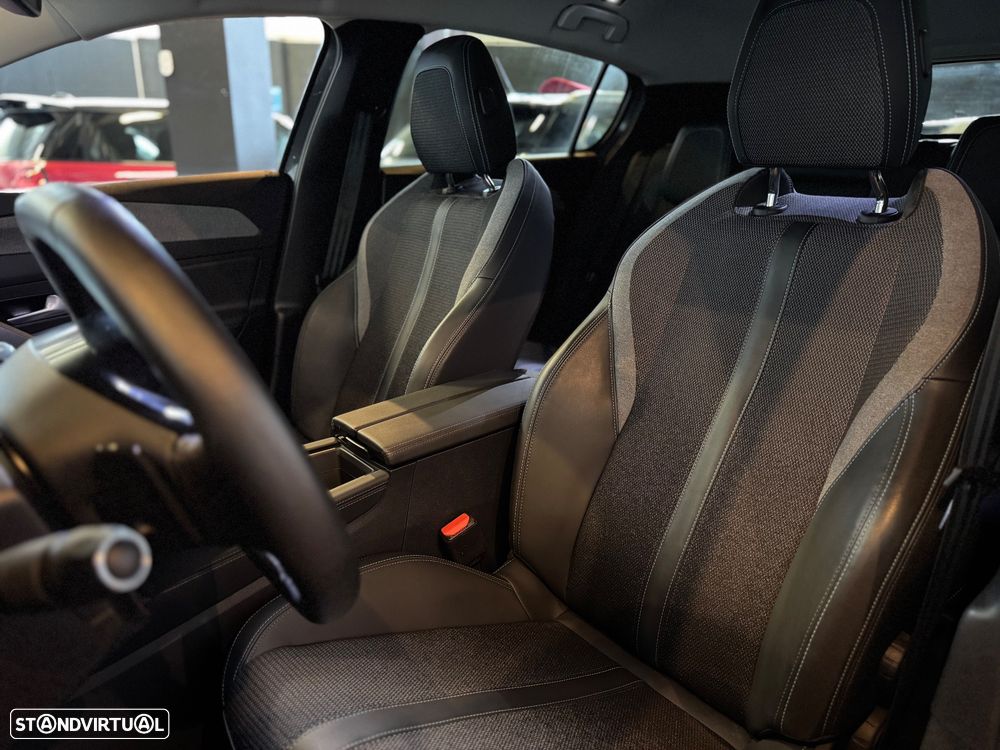 Peugeot 308 1.5 BlueHDi Allure Pack EAT8 - 8