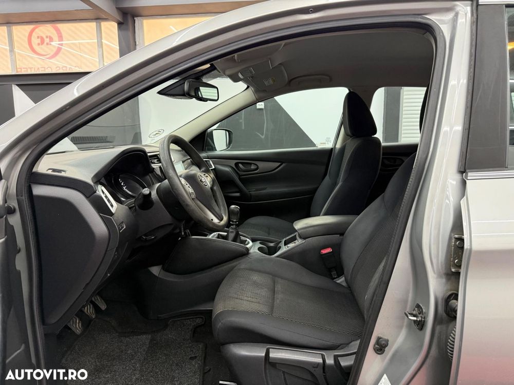 Nissan Qashqai 1.2 DIG-T N-Vision - 11