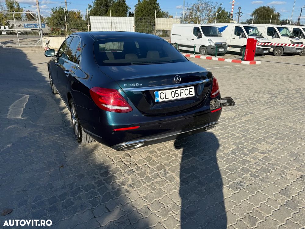 Mercedes-Benz E - 5
