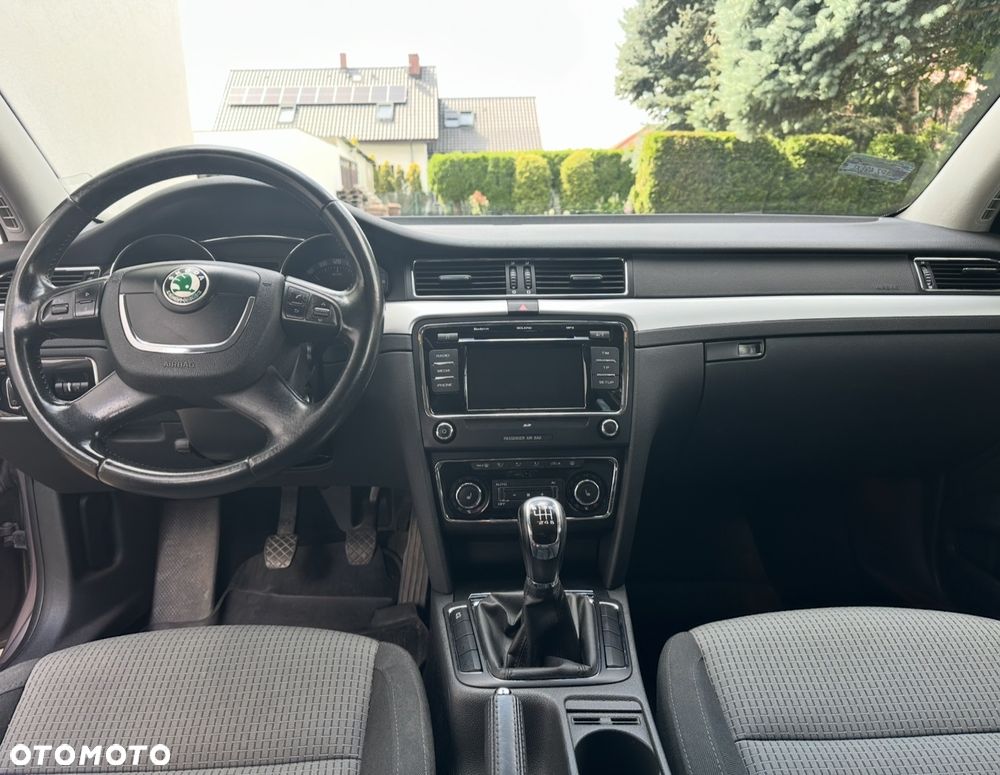 Skoda Superb 2.0 TDI Ambition - 8