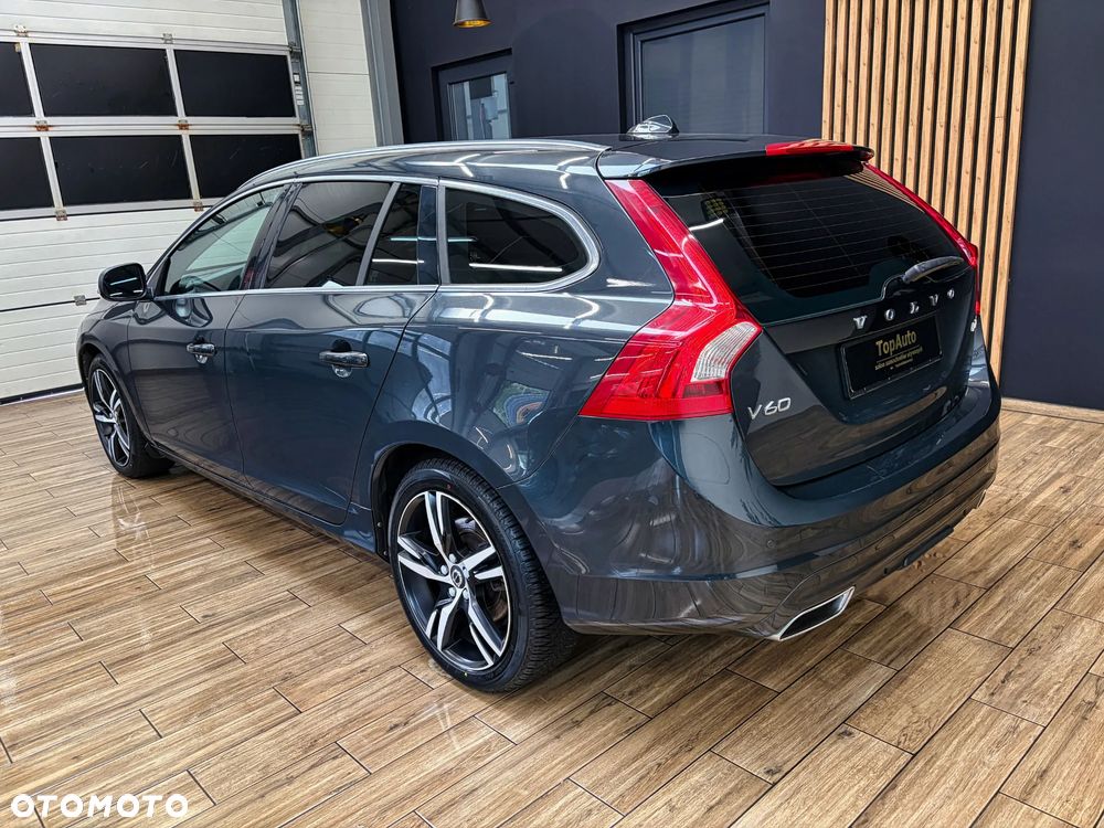Volvo V60 D4 Geartronic Momentum - 9