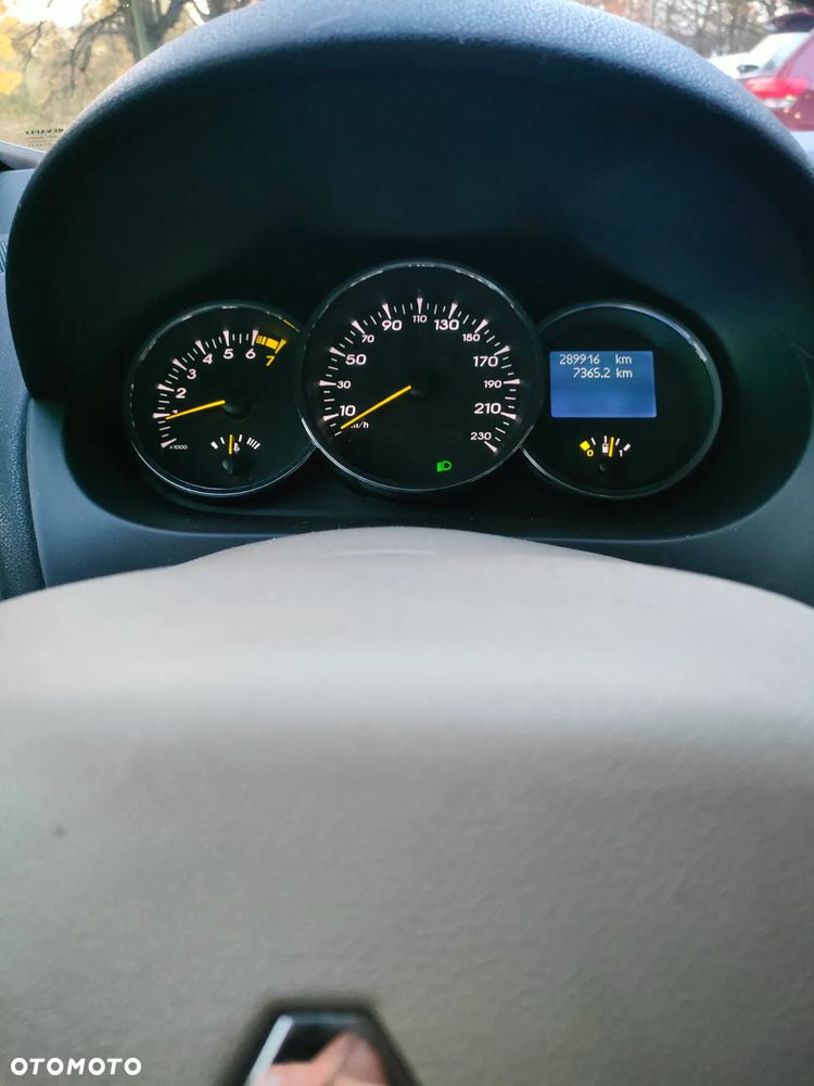 Renault Fluence 1.6 16V Privilege - 10