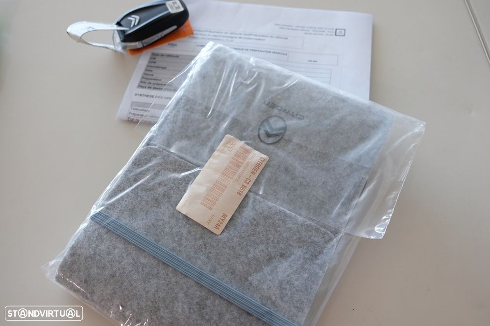 Citroën C3 1.2 PureTech Shine - 25