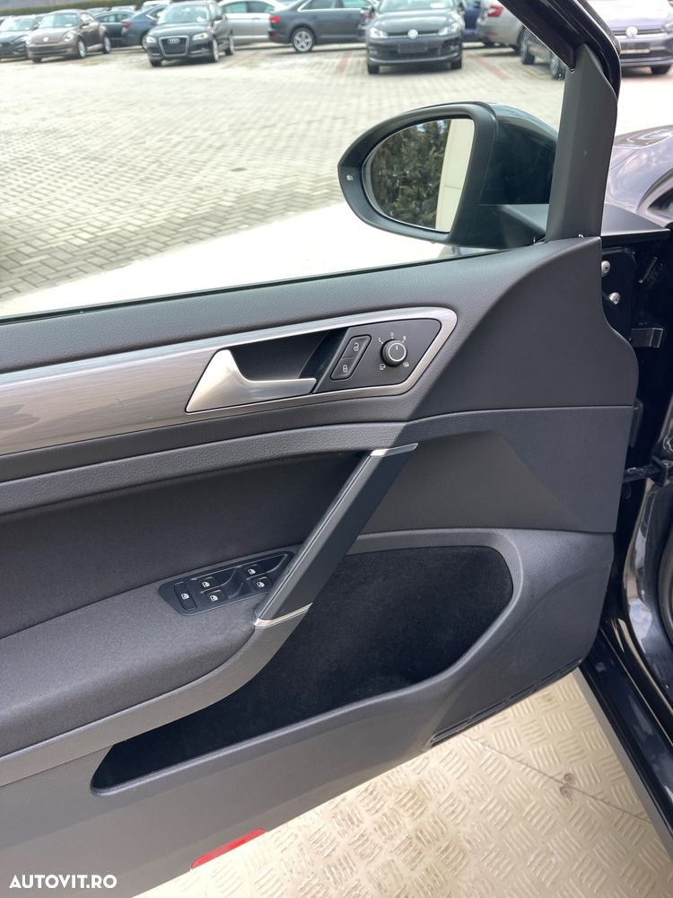 Volkswagen Golf 1.2 TSI BlueMotion Technology Allstar - 31