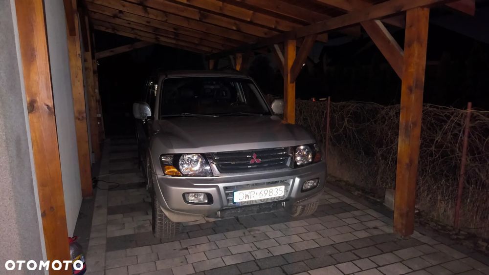 Mitsubishi Pajero 3.2 DID 7os - 5