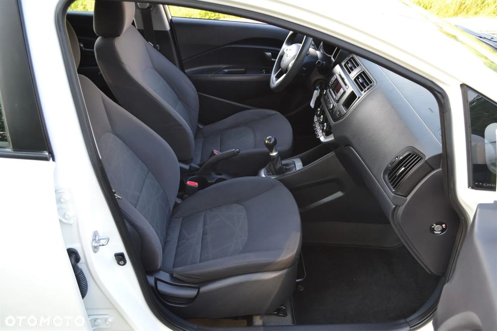 Kia Rio 1.2 Business Line - 17
