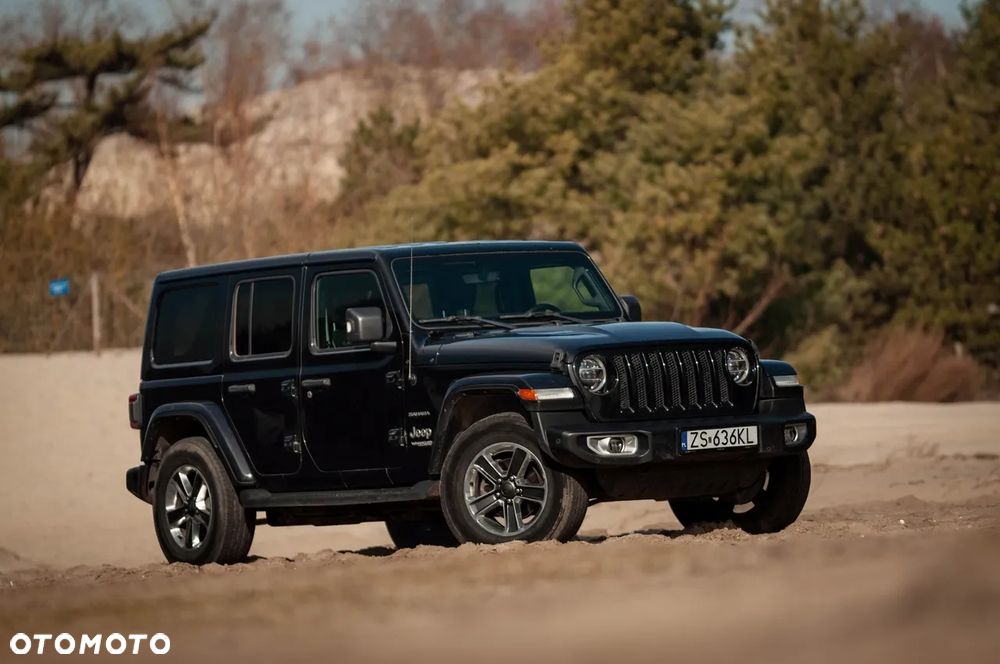Jeep Wrangler Unlimited GME 2.0 Turbo Sahara - 16