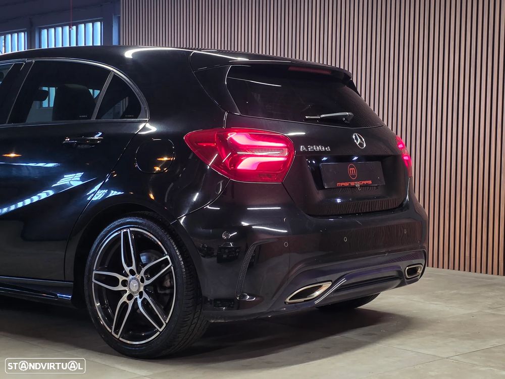 Mercedes-Benz A 200 d 7G-DCT AMG Line - 4
