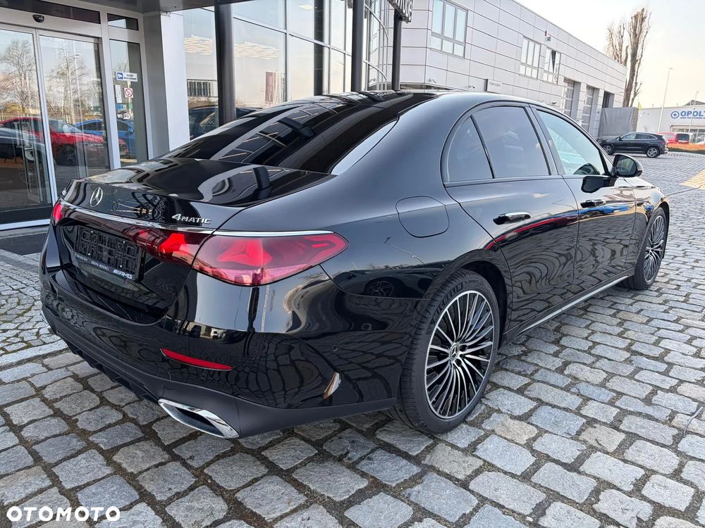 Mercedes-Benz Klasa E 220 d mHEV 4-Matic AMG 9G-Tronic - 4