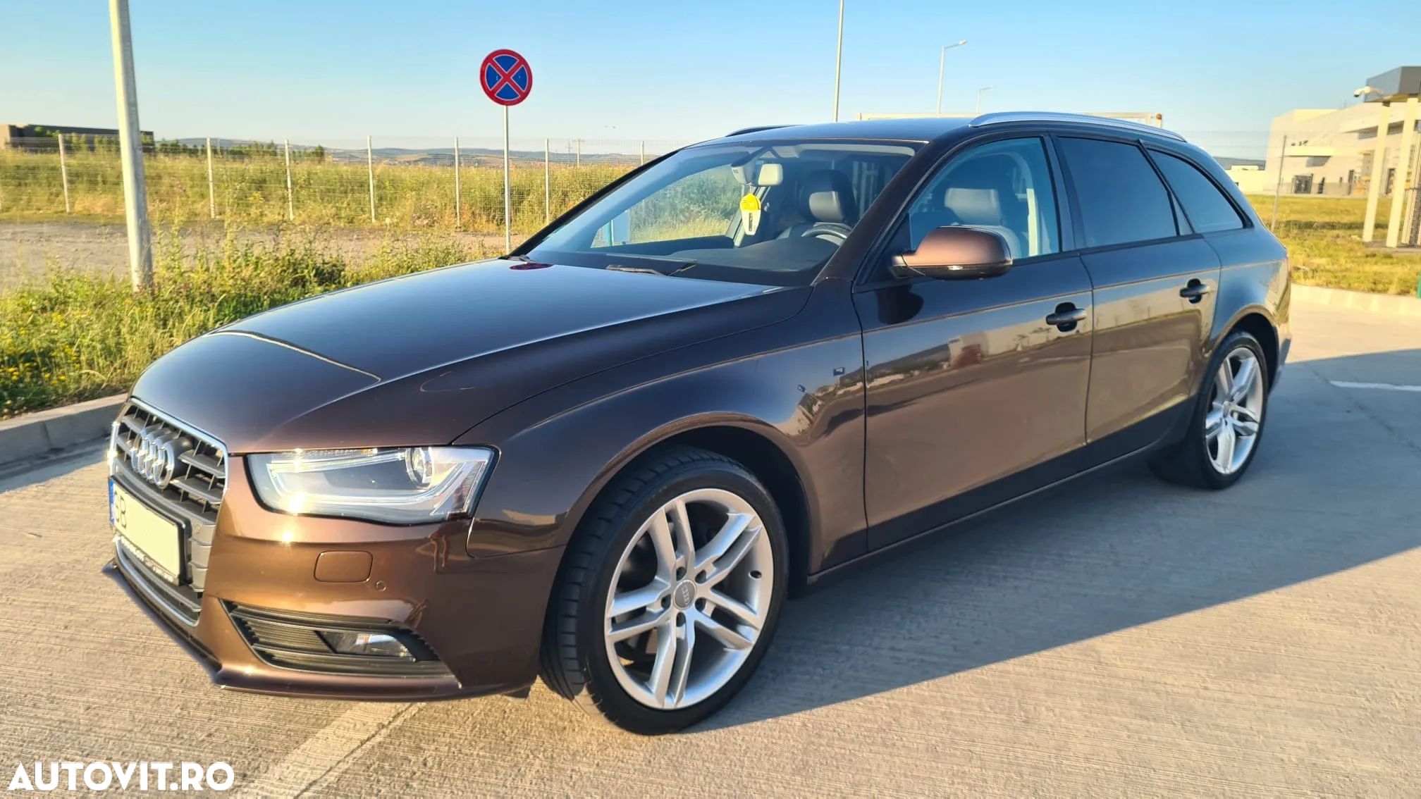 Audi A4 Avant 2.0 TDI DPF multitronic Attraction - 1