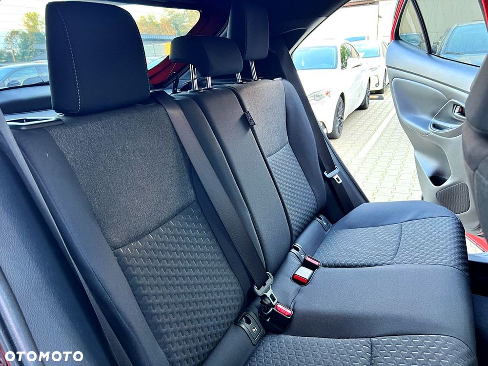 Toyota Yaris Cross Hybrid 1.5 Style - 17