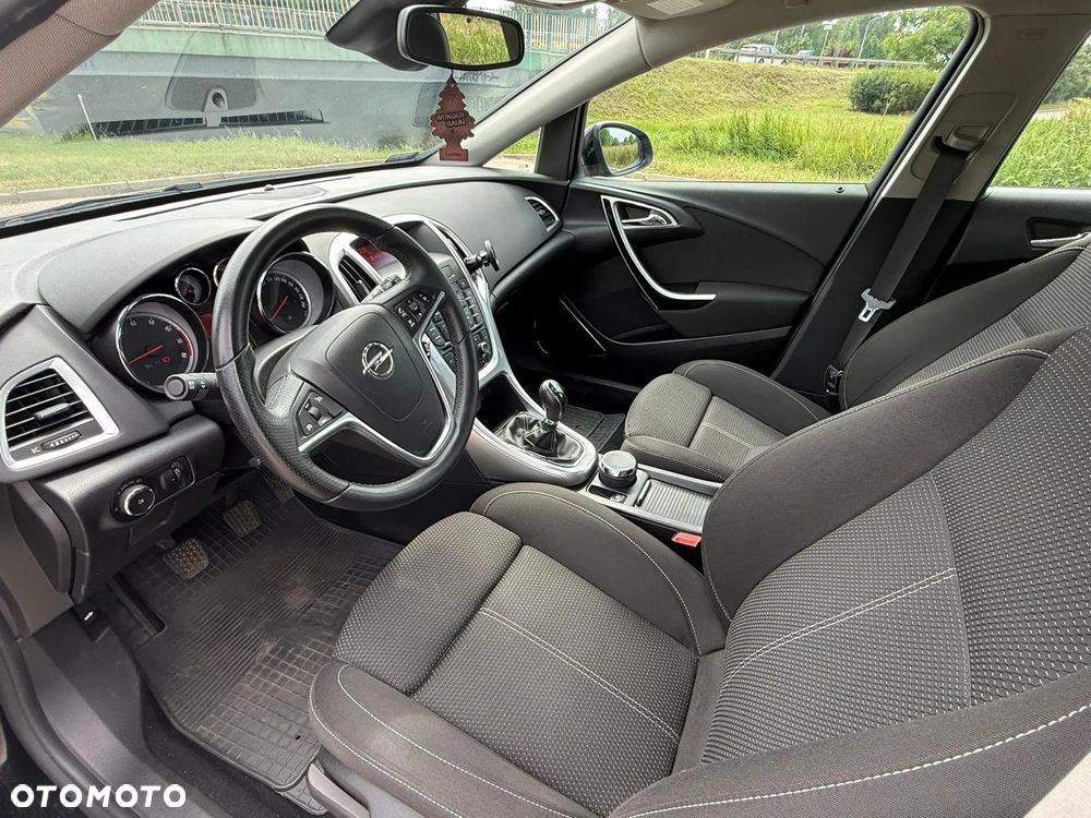 Opel Astra 1.6 T Sport - 10