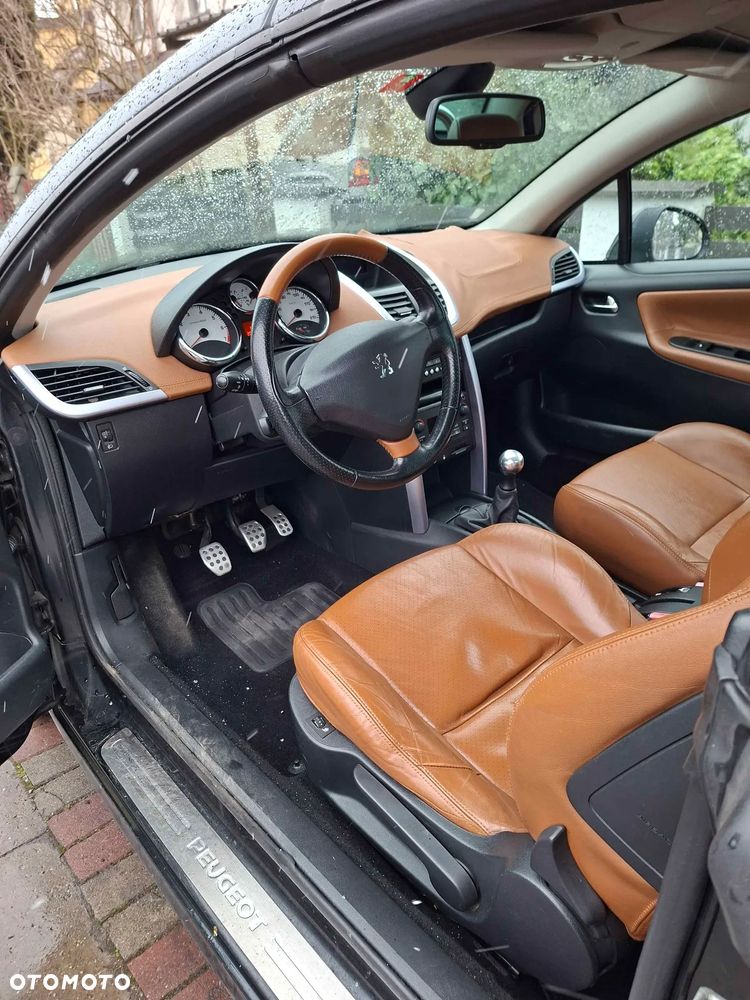 Peugeot 207 CC - 11