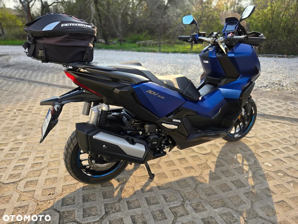 Honda ADV350 - 18
