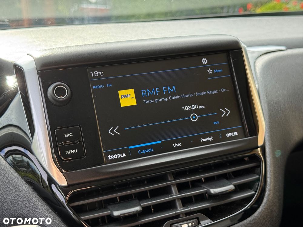 Peugeot 208 1.2 PureTech GPF Allure S&S - 29