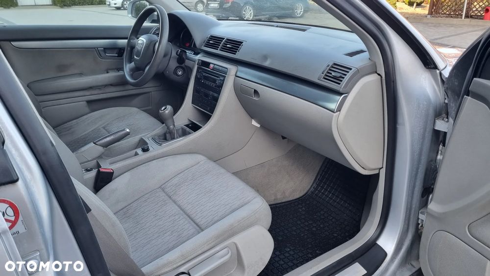 Audi A4 Limousine 1.6 - 7