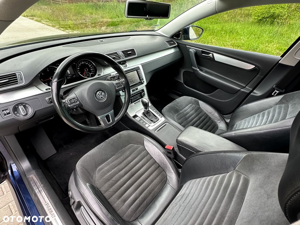 Volkswagen Passat 2.0 TDI Highline DSG - 17