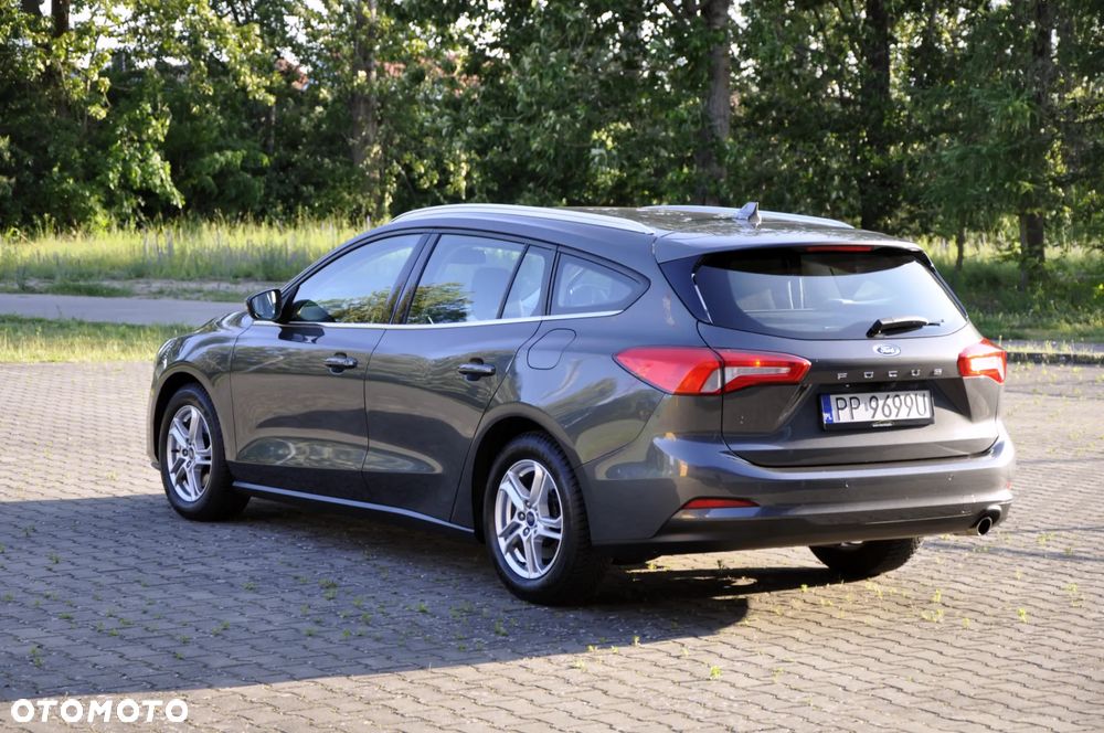 Ford Focus 1.5 EcoBlue Start-Stopp-System TITANIUM - 14