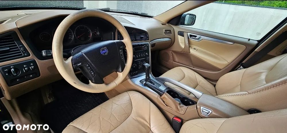 Volvo XC 70 D5 AWD Automatik Premium - 9