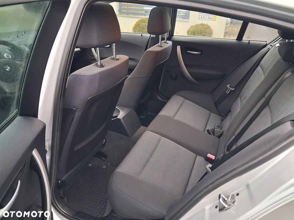 BMW Seria 1 118d - 10